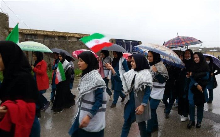 پیشتازان سازمان دانش آموزی استان کهگیلویه و بویراحمد در راهپیمایی 22 بهمن شرکت کردند