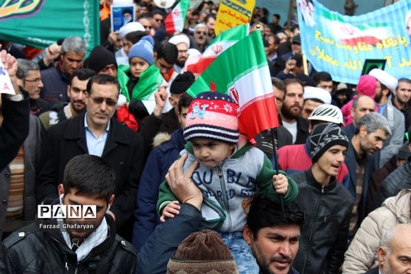 راهپیمایی 22 بهمن ماه در مراغه