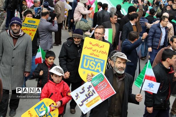 راهپیمایی 22 بهمن ماه در مراغه