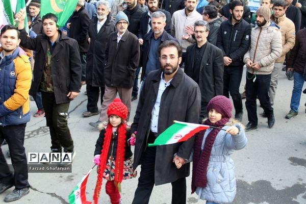 راهپیمایی 22 بهمن ماه در مراغه