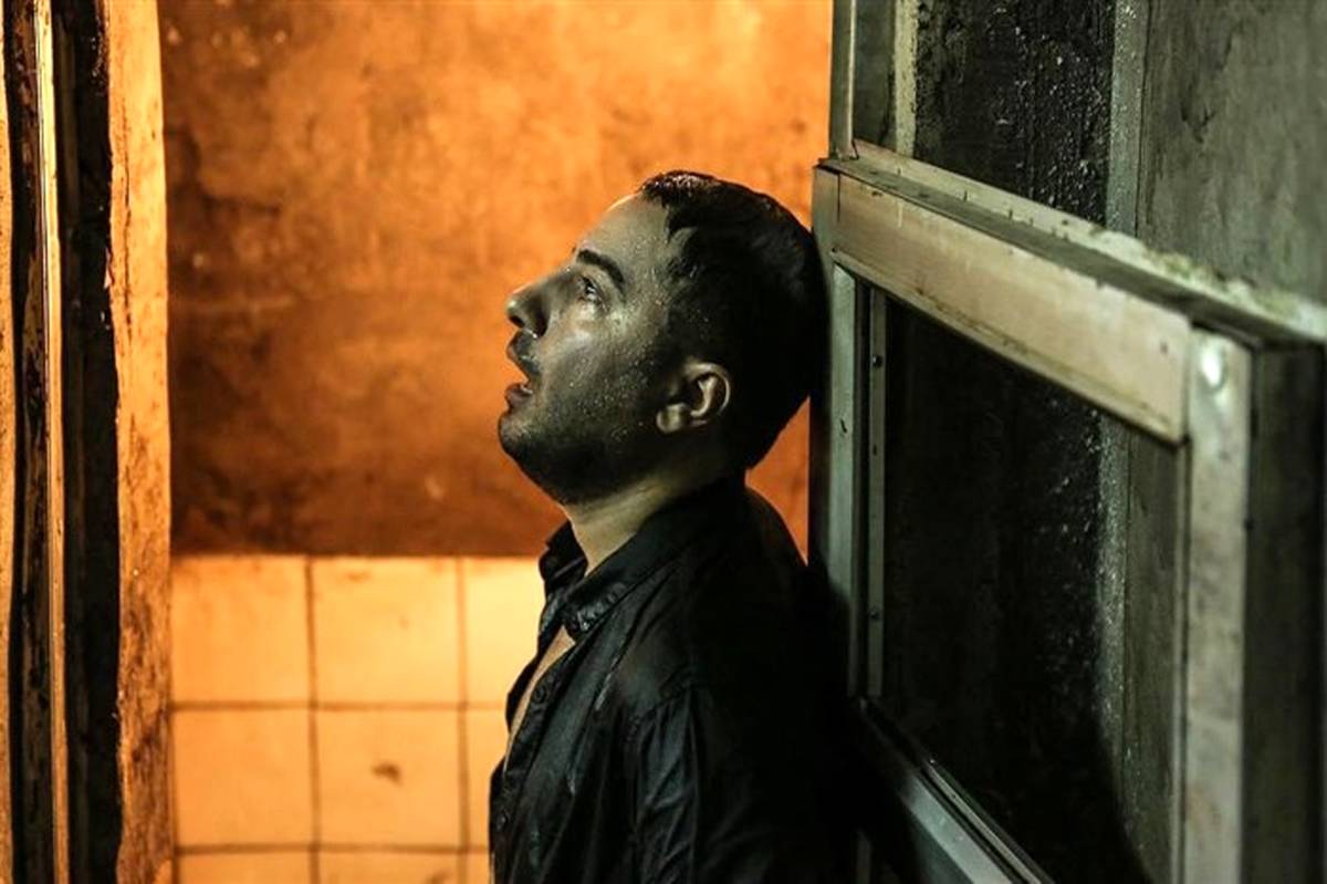 جایزه بهترین فیلم مردمی جشنواره فجر به «متری  شش و نیم»  رسید
