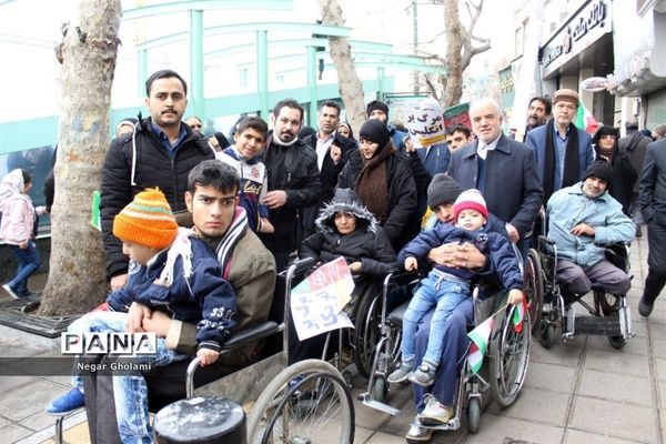 جشن چهل سالگی انقلاب اسلامی در راهپیمایی 22 بهمن مشهد