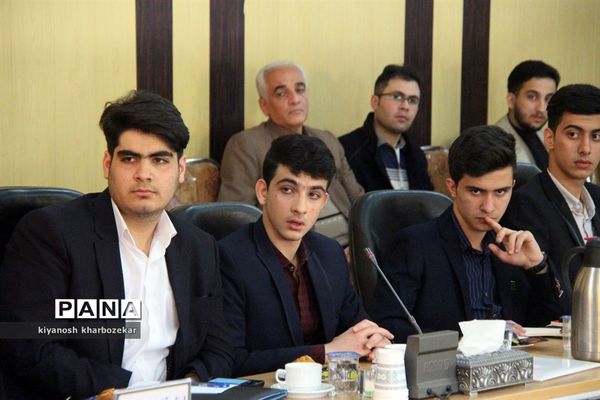 افتتاحیه دومین نشست نمایندگان نهمین دوره مجلس دانش‌آموزی قطب دو کشور در ارومیه