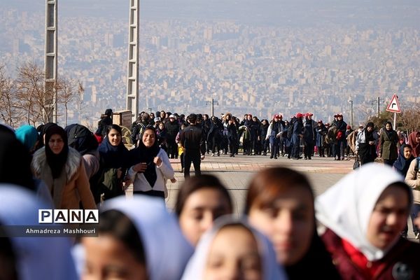 همایش بزرگ کوهپیمایی دانش‌آموزان دختر نواحی پنجگانه تبریز