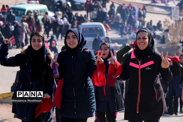 همایش بزرگ کوهپیمایی دانش‌آموزان دختر نواحی پنجگانه تبریز