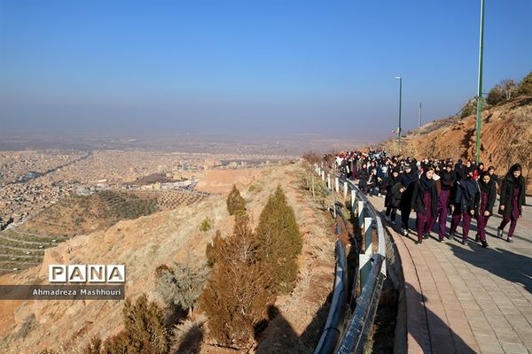 همایش بزرگ کوهپیمایی دانش‌آموزان دختر نواحی پنجگانه تبریز