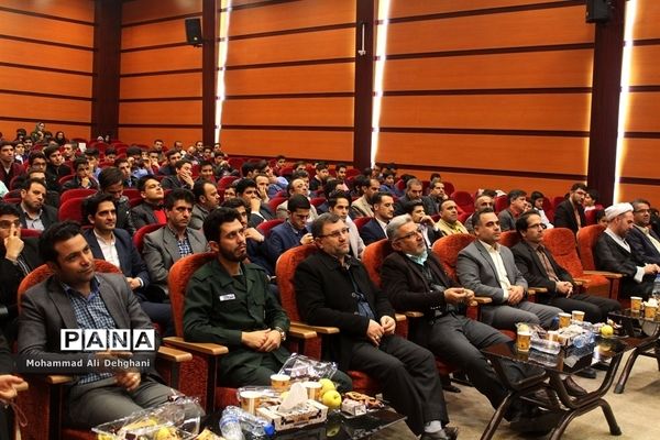 برگزاری آیین اختتامیه مسابقات قرآن، عترت و نماز و فرهنگی هنری درشهرستان بهارستان