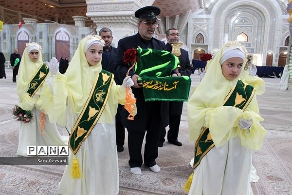 جشن طوبائیان از فرش تا عرش در حرم امام راحل