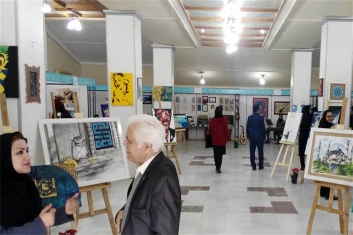 نمایشگاه دستاوردهای هنرجویان هنرستان دخترانه فاطمیه شهر بوشهر برپا شد