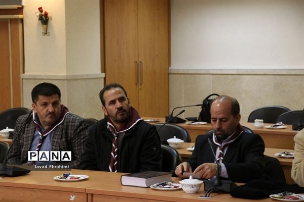 جلسه هم‌اندیشی و تبیین برنامه‌های طرح سفیران گردشگری