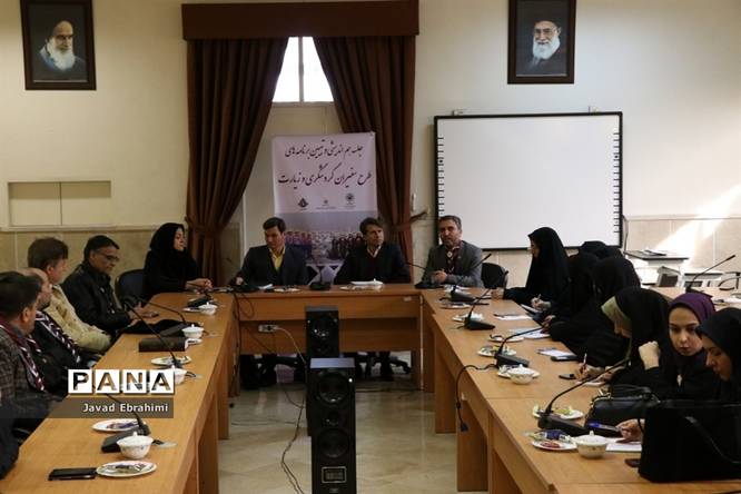 جلسه هماندیشی و تبیین برنامههای طرح سفیران گردشگری