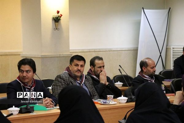 جلسه هم‌اندیشی و تبیین برنامه‌های طرح سفیران گردشگری