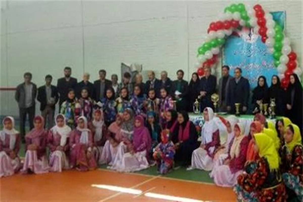 مراسم اختتامیه المپیاد ورزشی در مجتمع شهید رجایی ابهر برگزارشد
