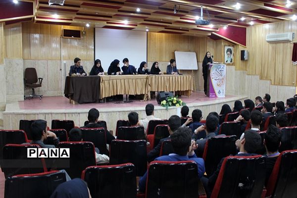 آیین افتتاحیه اولین پارلمان مشورتی دانش‌آموزی در استان یزد