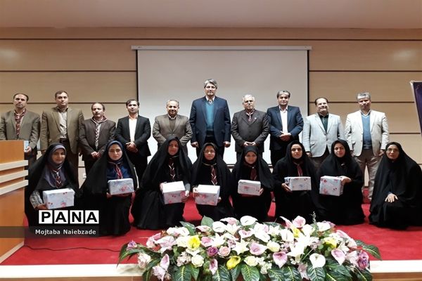 همایش پیشتازان در آموزشگاه تمام تشکیلاتی شهید عین آبادی شهرستان فیروزه