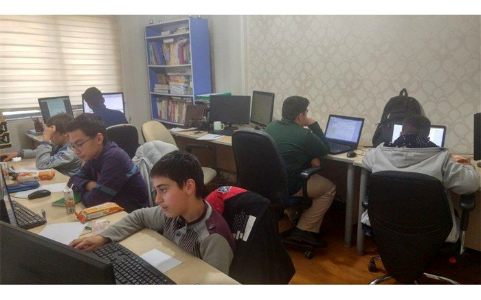مسابقه کامپیوتر دانشگاه واترلو کانادا در تهران ویژه دانش‌آموزانِ مقطع متوسطه برگزار شد