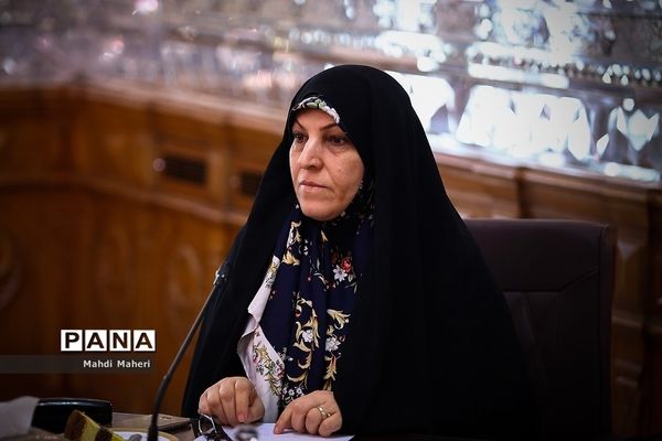 دیدارنمایندگان زن مجلس با علی لاریجانی