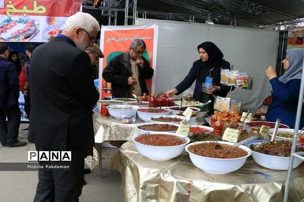 جشنواره عرضه و طبخ آبزیان در ساری