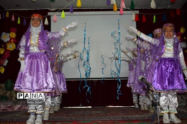 برگزاری مسابقات گلستان خوانی در گله دار