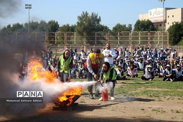 مانور  مشترک 2000نفری یاوران انقلاب نواحی یک و سه اهواز، کارون و باوی