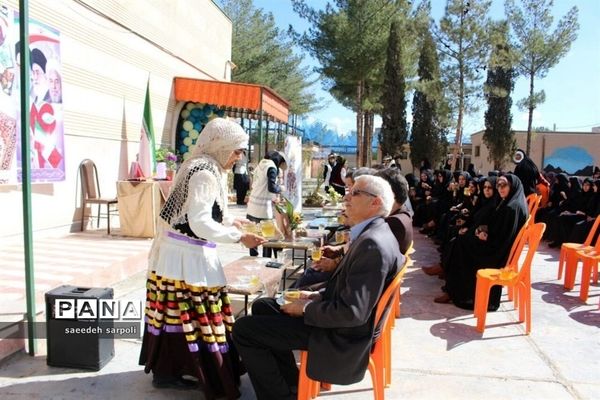 نمایشگاه توانمندی های بانوان فرهیخته استان خراسان جنوبی