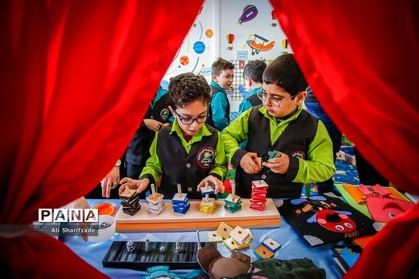 اجرای طرح بازی و یادگیری در دبستان دولتی شهید دلخواسته