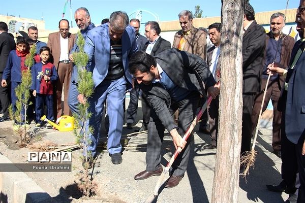 برگزاری آیین درختکاری  دردبستان پسرانه سما بیرجند