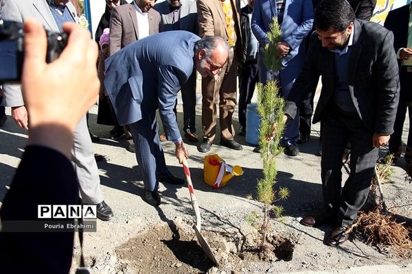 برگزاری آیین درختکاری  دردبستان پسرانه سما بیرجند