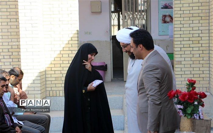 جشن میلاد حضرت فاطمه زهرا(س) در آموزشگاه حجاب رودان برگزار شد