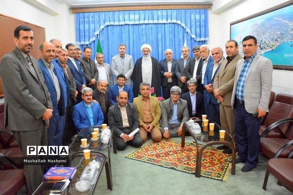 دیدار شورای معاونان آموزش و پرورش استان بوشهر با نماینده ولی فقیه