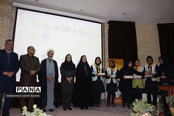 طرح گردشگری دانش‌آموزان و بازدید از اداره تامین اجتماعی
