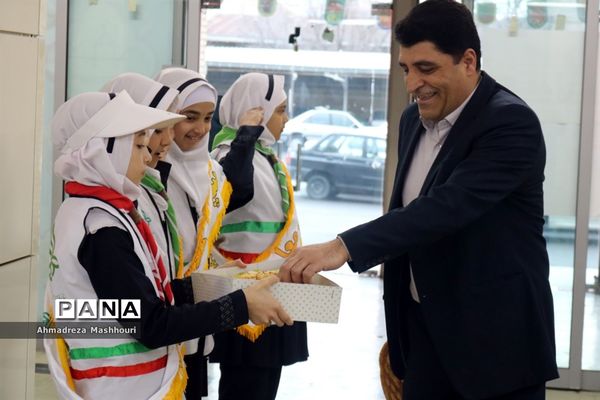 مراسم گرامیداشت هفته امور تربیتی اعضای منتخب پیشتازان آذربایجان شرقی