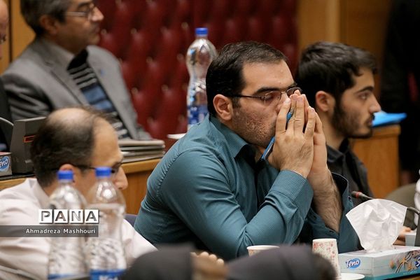 نشست خبری رئیس دانشگاه  علوم پزشکی در تبریز