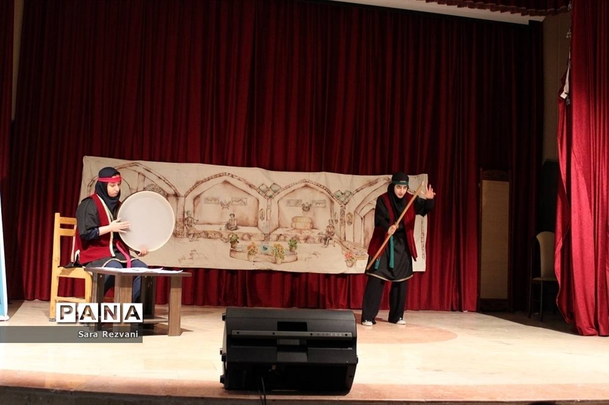 مسابقات هنرهای نمایشی و نقالی دانش‌آموزان دختر آموزش و پرورش اسلامشهر