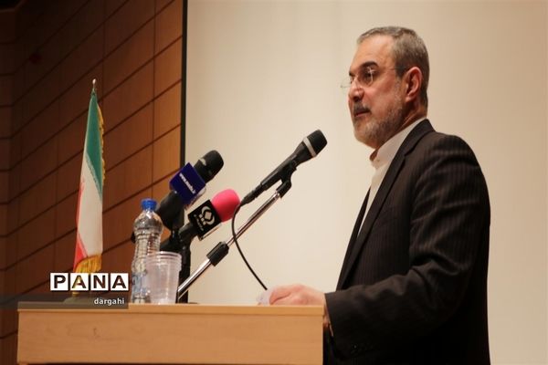 تقدیر از برترین‌های قرآنی استان قم با حضور وزیر آموزش و پرورش