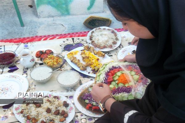 برگزاری جشنواره غذاهای اصیل و ایرانی  در زرین دشت