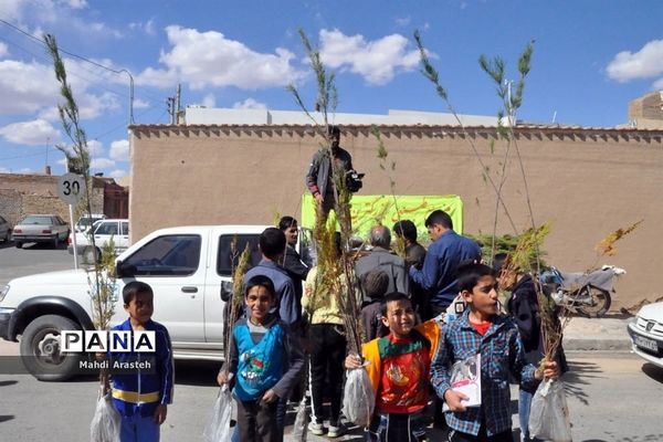 جشن نیکوکاری در نمازجمعه شهرستان خوسف