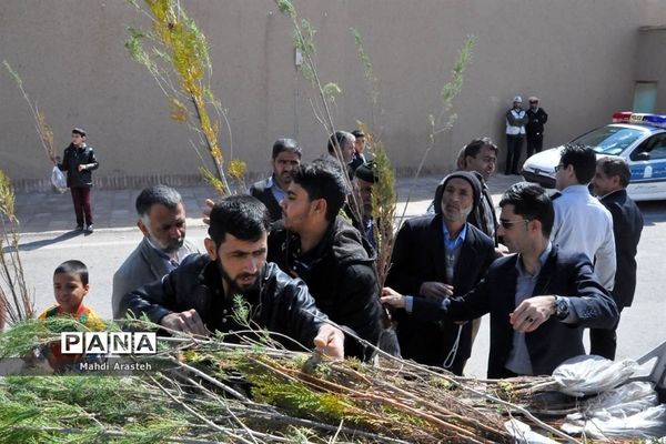 جشن نیکوکاری در نمازجمعه شهرستان خوسف