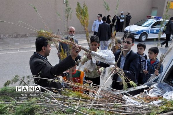 جشن نیکوکاری در نمازجمعه شهرستان خوسف