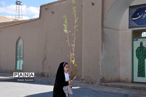 جشن نیکوکاری در نمازجمعه شهرستان خوسف