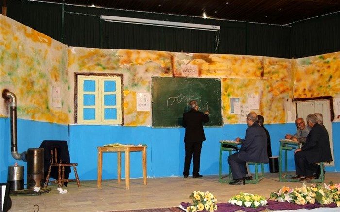 جشن 100 سالگی مدرسه «محمدیه» در تکاب برگزار شد