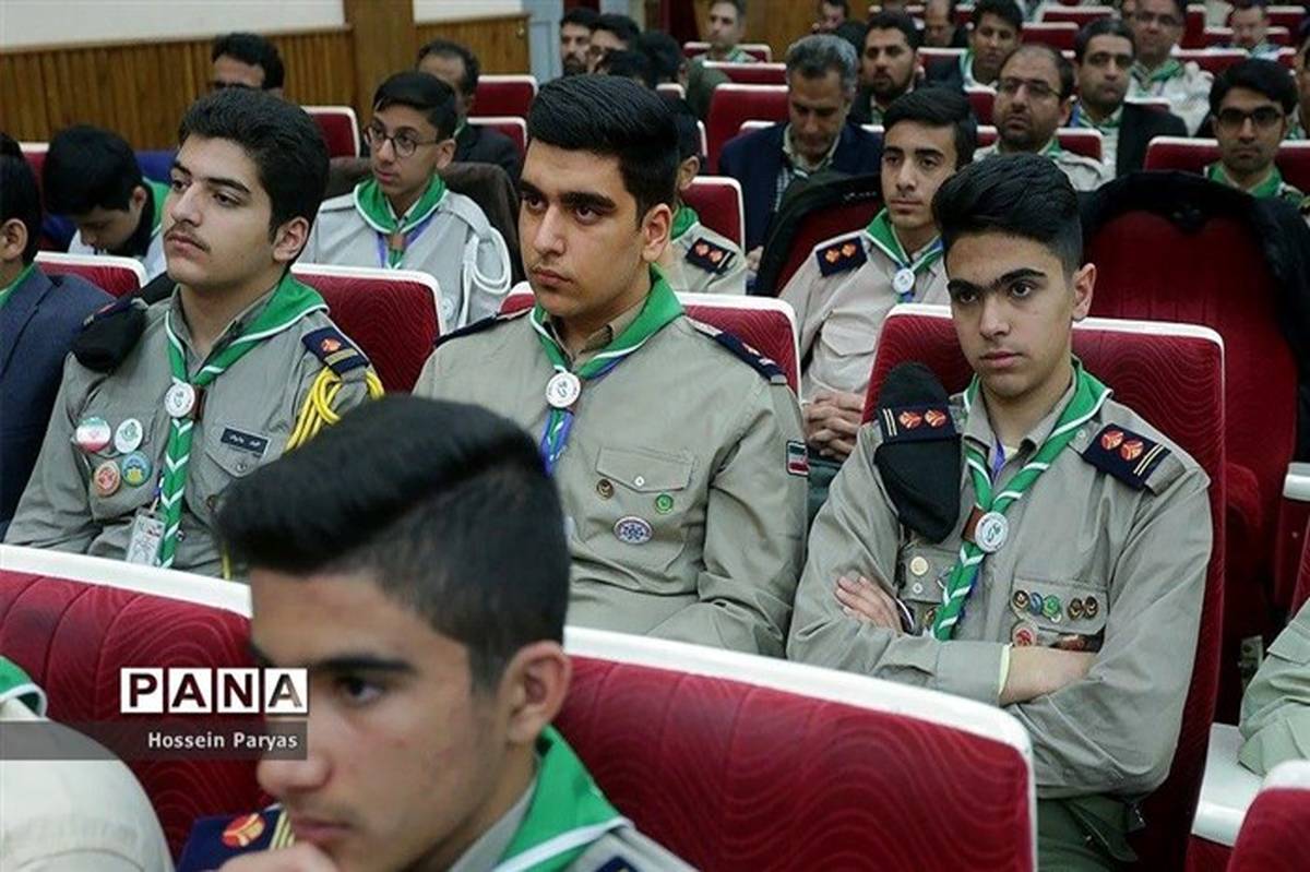 دانش آموز کردستانی به عنوان عضو هیئت رئیسه و نماینده دانش آموزان پیشتاز کشور برگزیده شد