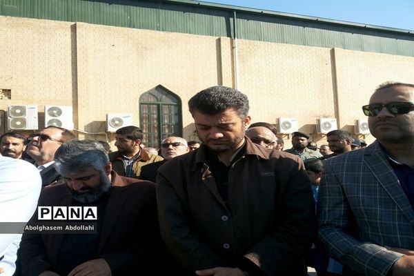 تشییع پیکر سه شهید گمنام در بوشهر-1