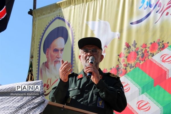 تشییع پیکر سه شهید گمنام در بوشهر-1