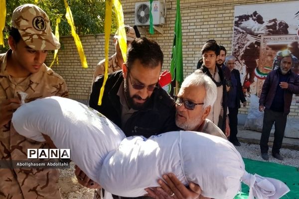 تشییع پیکر سه شهید گمنام در بوشهر-2