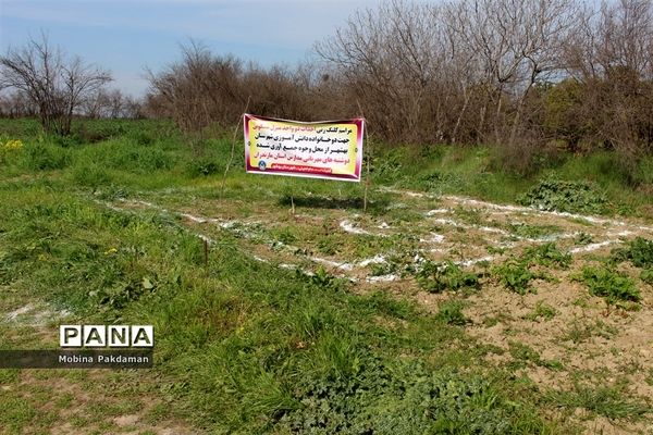 کلنگ‌زنی احداث دو واحد مسکونی برای دانش‌آموزان نیازمند در بهشهر