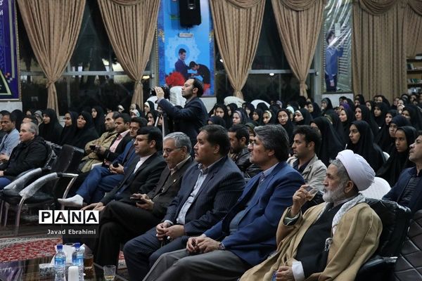 آغاز سی و هفتمین دوره مسابقات قرآن عترت و نماز دانش آموزان دختر خراسان رضوی