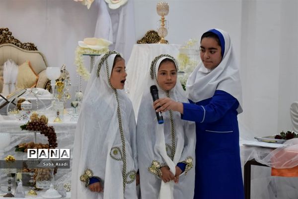 آیین جشن تکلیف دانش‌آموزان دختر در گله دار