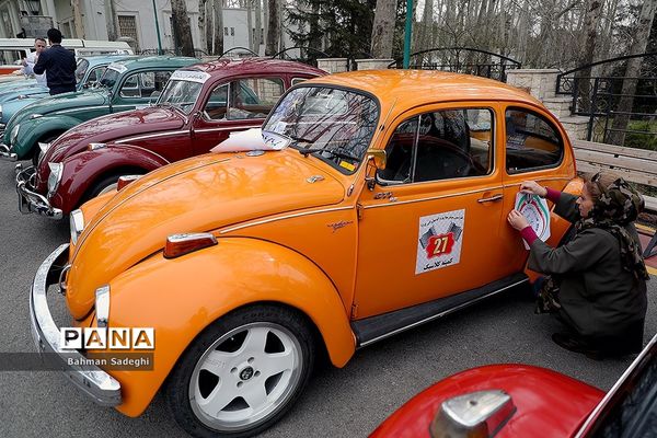 نمایش ماشین‌های تاریخی در کاخ سعد آباد