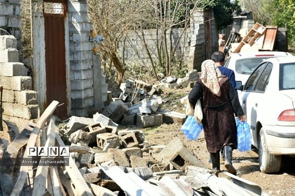 وضعیت مردم سیل‌زده در روستاهای دستنکلاه و تالارپشت سیمرغ